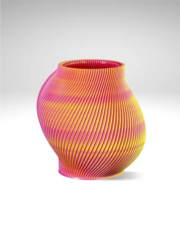 3D gedruckte Designvase mit Glaseinsatz